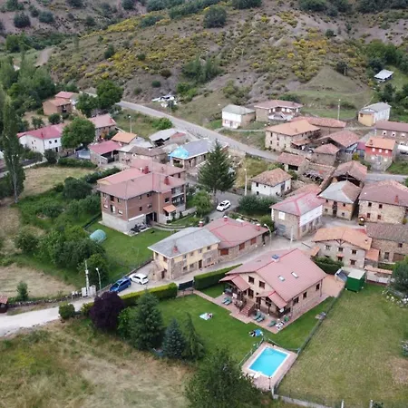 Casa Lara Piscina Jardin Lara Apartment